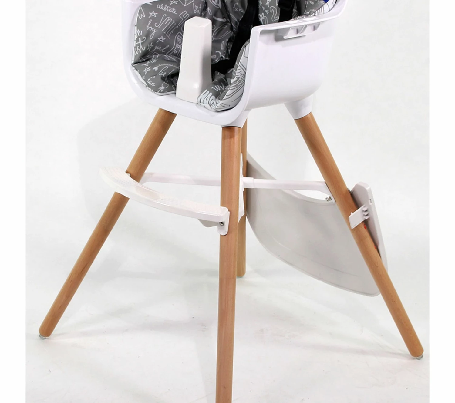 Remise 🤩 NANIA Chaise Haute Blanche Et Hêtre Coussin Décor Typo 🔥 8 Remise 🤩 NANIA Chaise Haute Blanche Et Hêtre Coussin Décor Typo 🔥 – Image 6