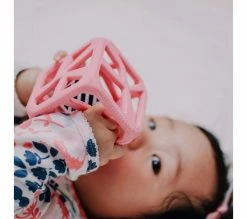 Les meilleures critiques de ⌛ MALARKEY KIDS Cube De Dentition Rose 7,5 Cm De Côté ✨ 9 Les meilleures critiques de ⌛ MALARKEY KIDS Cube De Dentition Rose 7,5 Cm De Côté ✨ -Le repas de bébé Soldes 3700970514459 D